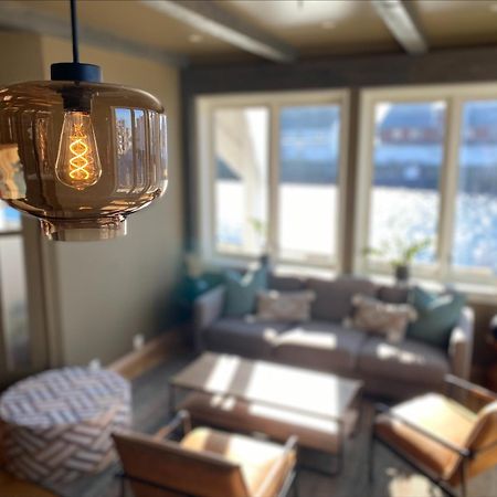 Villa Bryggekanten - By Classic Norway Hotels Henningsvær Buitenkant foto