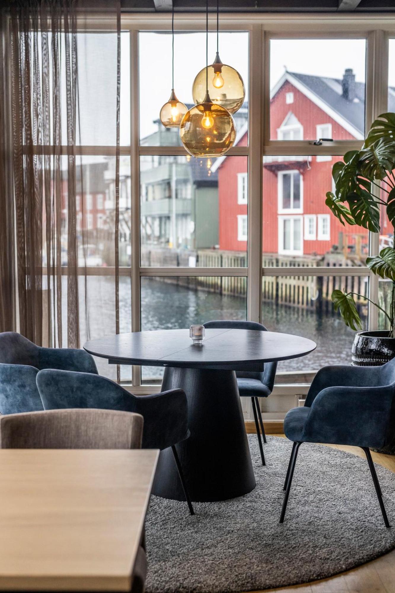 Villa Bryggekanten - By Classic Norway Hotels Henningsvær Buitenkant foto